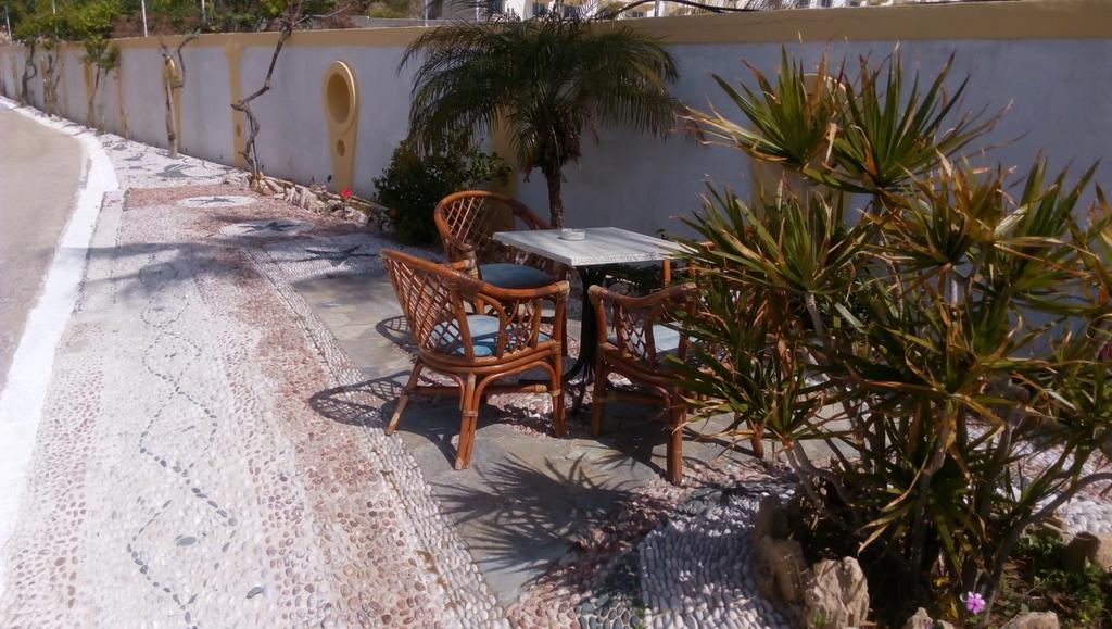 Mosaic Gardens Διαμέρισμα Φαληράκι Εξωτερικό φωτογραφία